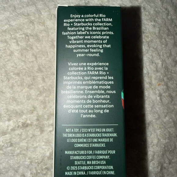 FARM Rio Vibrant Floral Key Chain - Picture 2 of 3